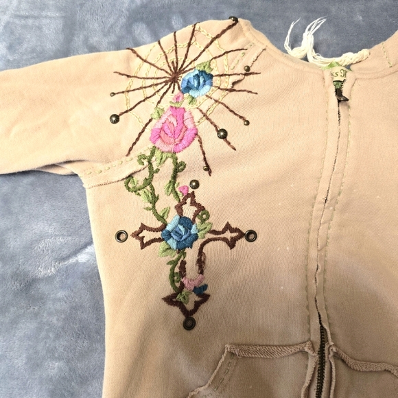 Miss Me Embroidered‎ Tan Cropped Hoodie Jacket Womens Size S Thrashed Distressed - Picture 3 of 13
